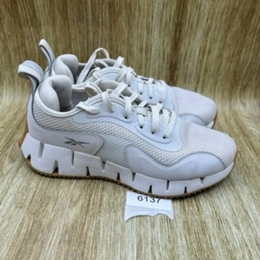 Reebok Zig‎ Dynamica Women's Size 8.5 Athletic Shoes White Gum Sole Sneakers